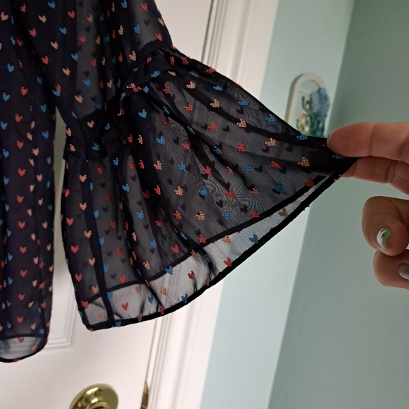 Light weight blouse. Esprit brand. Sheer. Navy. Casual or dressy. - Picture 5 of 7